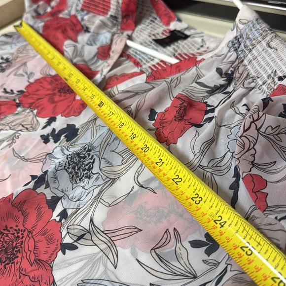 Ann Taylor XL Sheer Floral Top - Picture 8 of 8